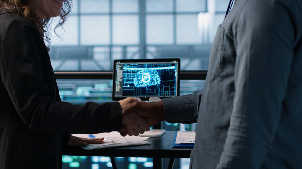 Chaque signalement pertinent transmis aux autorités compétentes enrichit ainsi la base de connaissance Chaque signalement pertinent transmis aux autorités compétentes enrichit ainsi la base de connaissance