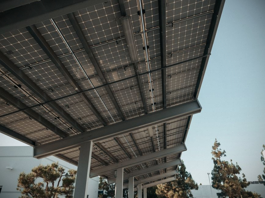 Toiture agricole solaire avec batterie et pilotage de l'autoconsommation