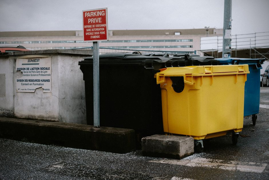 Collecte française de panneaux solaires usagés avant recyclage