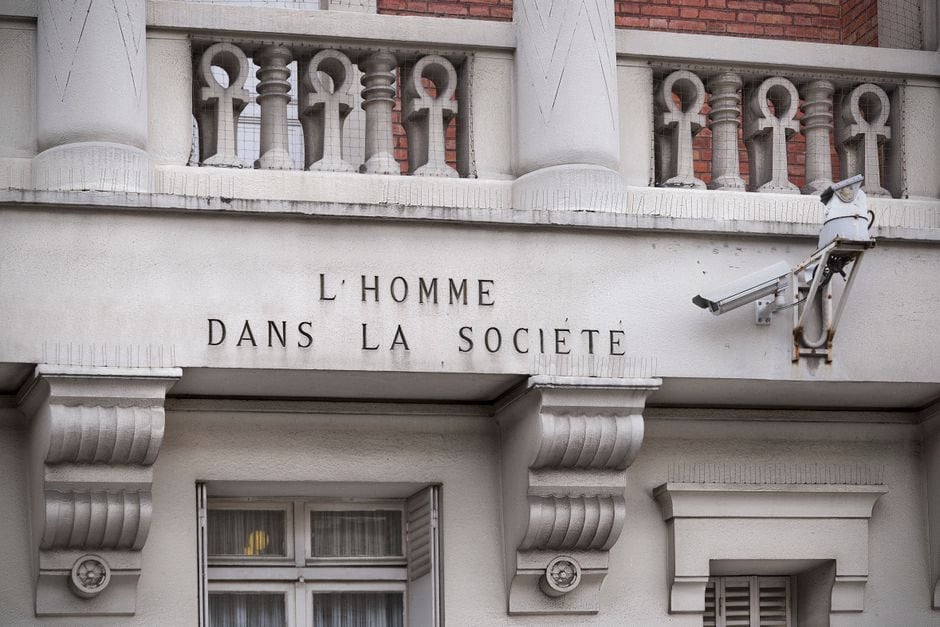 Caméra de surveillance IA à Montréal suscitant des inquiétudes