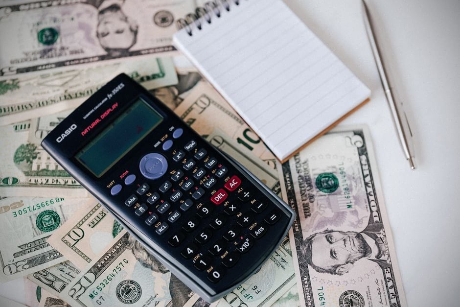 Calcul du budget ChatGPT Claude et Gemini pour un utilisateur français