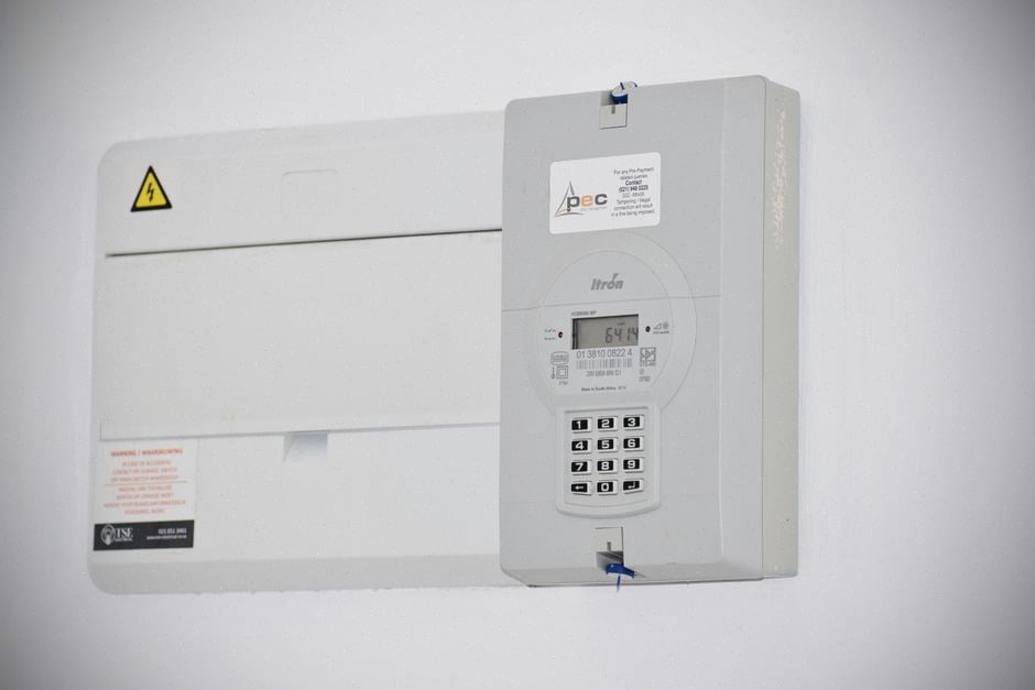Relevé d’index réel sur compteur électrique communicant à domicile