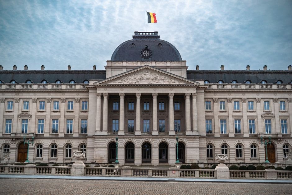 Responsables européens préparant le financement InvestAI à Bruxelles