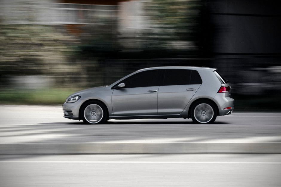 Essais aérodynamiques pour voiture électrique Volkswagen très efficiente