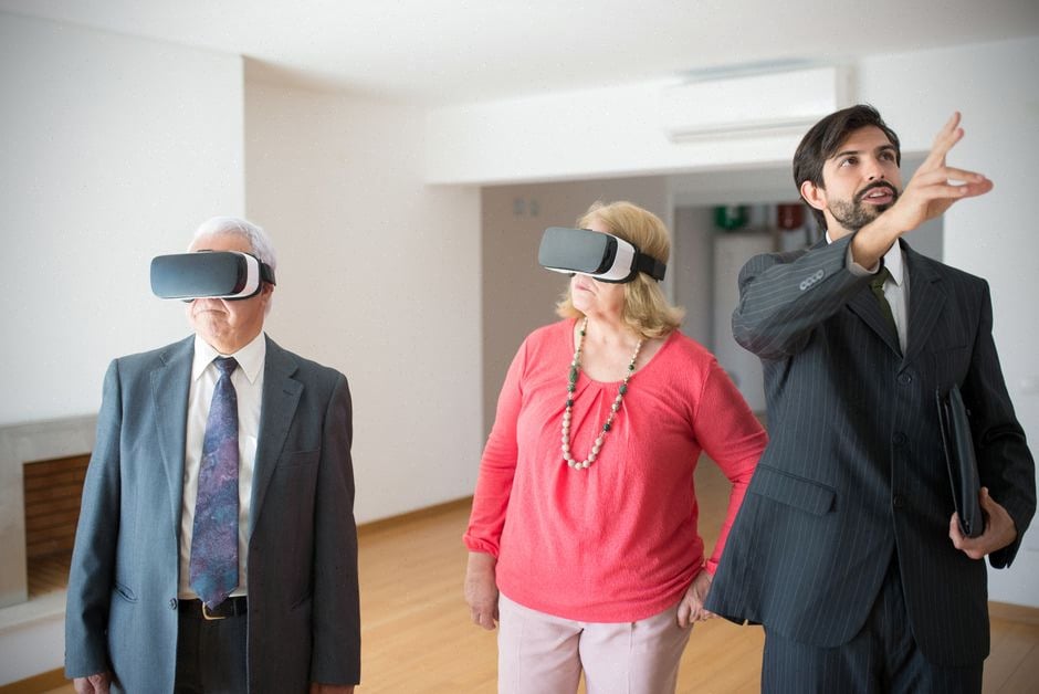 Simulation de taux immobilier présentée à un couple emprunteur