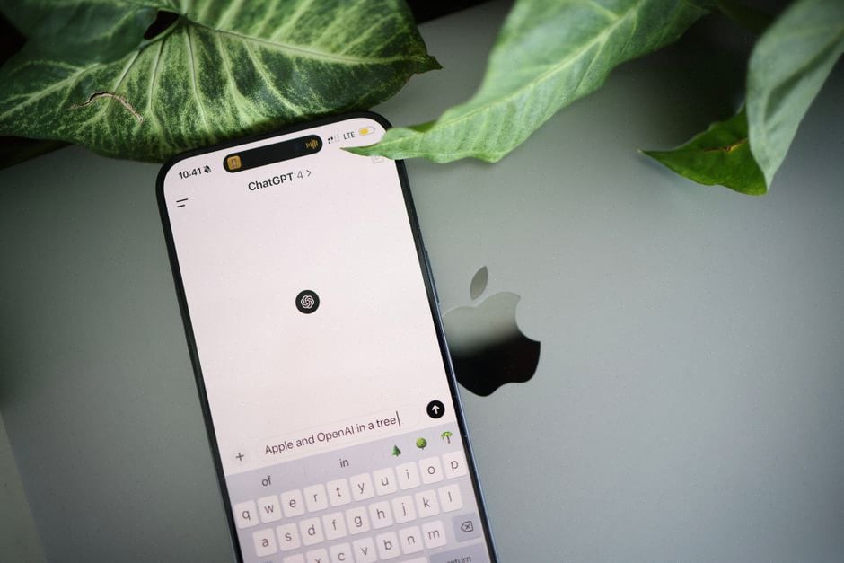Siri AI interagissant avec Photos, Notes et applications Apple